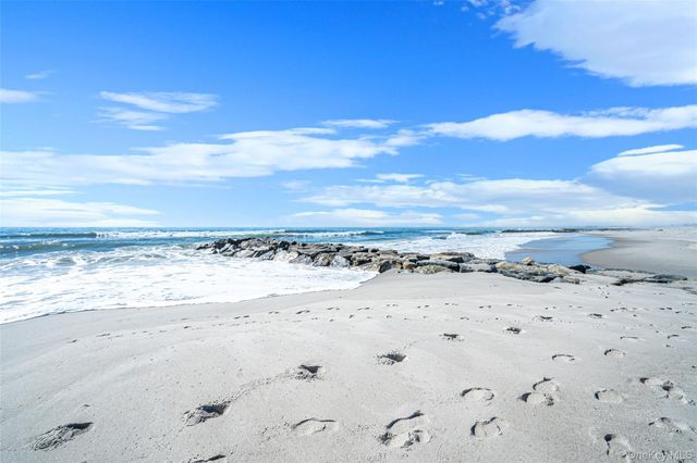 1233 Beech Street 5, Atlantic Beach, NY 11509