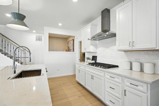 3025 Timberlake Avenue, New Lenox, IL 60451