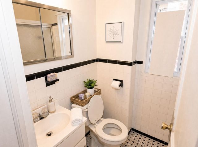 166 SW ELMIRA ST SW, Washington, DC 20032