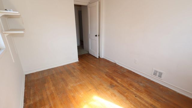 166 SW ELMIRA ST SW, Washington, DC 20032