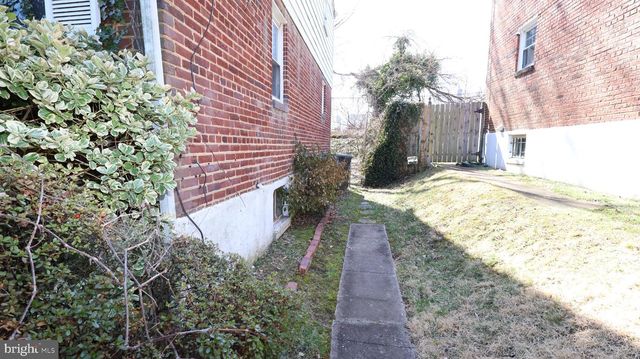 166 SW ELMIRA ST SW, Washington, DC 20032