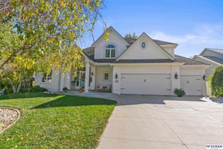 14611 Grant Street, Omaha, NE 68116