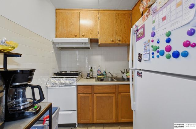 1905 Park Avenue, Omaha, NE 68105