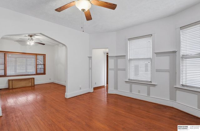 1905 Park Avenue, Omaha, NE 68105