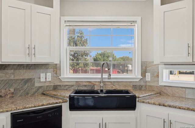 12652 Bernhardt, San Antonio, TX 78263