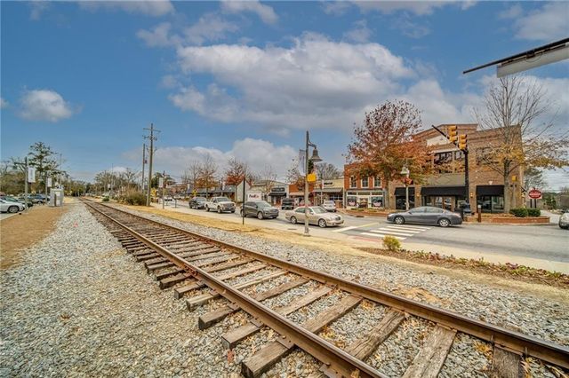 1104 Thomas Street, Woodstock, GA 30188