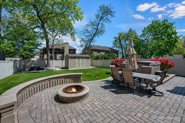 137 Oak Avenue, Wood Dale, IL 60191