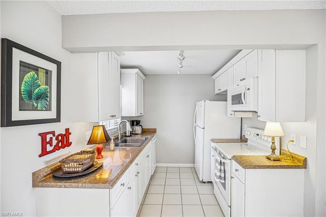 1514 Edgewater CIR 3A, Fort Myers, FL 33919