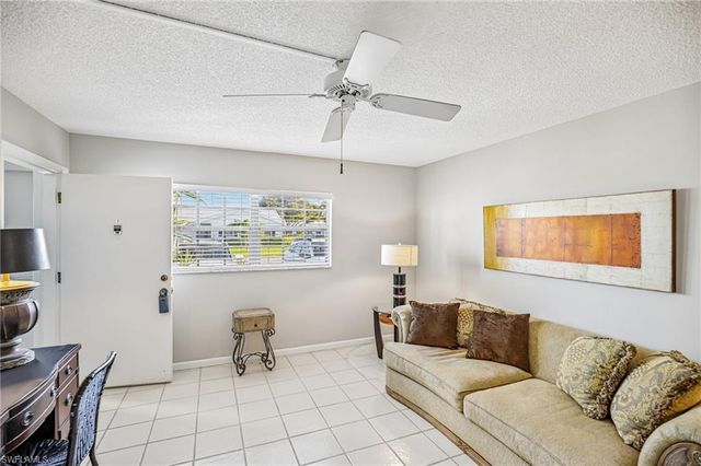 1514 Edgewater CIR 3A, Fort Myers, FL 33919