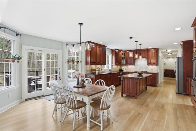 88 Drumlin Hill Rd, Bolton, MA 01740