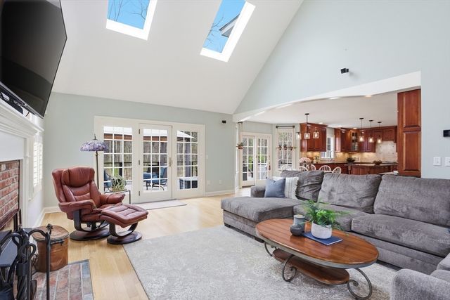 88 Drumlin Hill Rd, Bolton, MA 01740