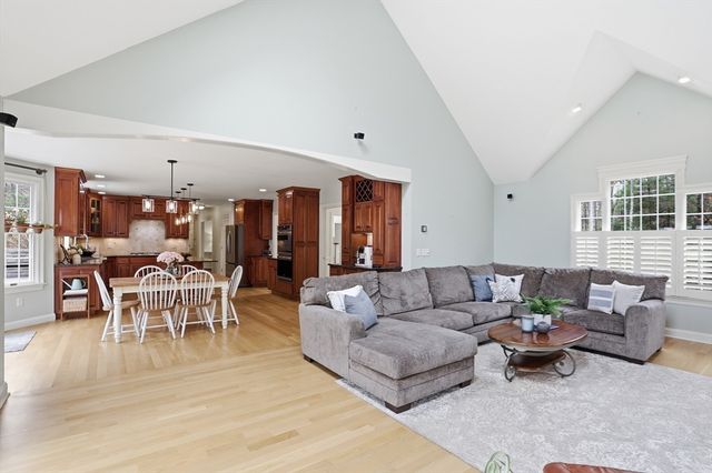 88 Drumlin Hill Rd, Bolton, MA 01740