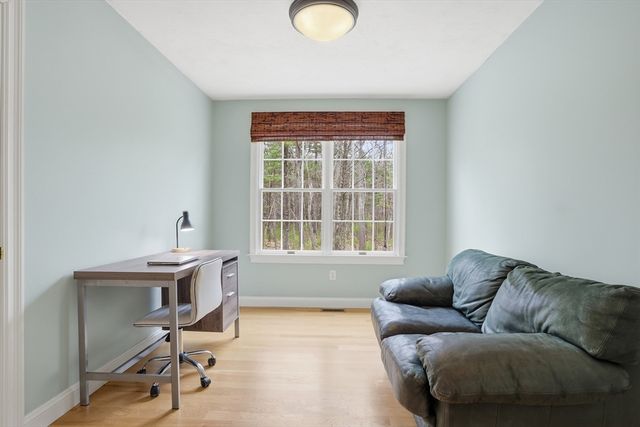 88 Drumlin Hill Rd, Bolton, MA 01740