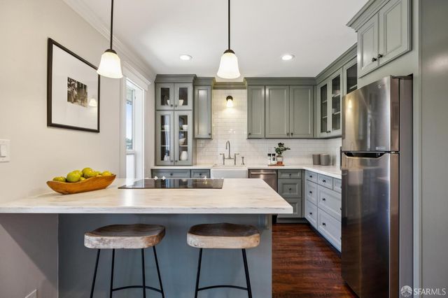 480 East Okeefe Street 201, East Palo Alto, CA 94303