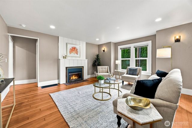 14622 18th Avenue SW, Burien, WA 98166