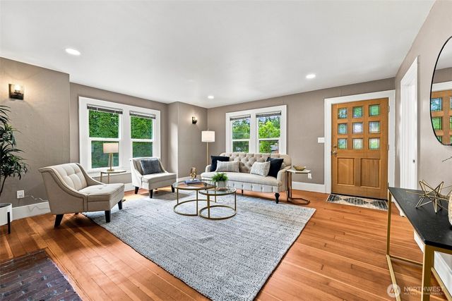 14622 18th Avenue SW, Burien, WA 98166