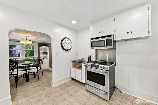 14622 18th Avenue SW, Burien, WA 98166