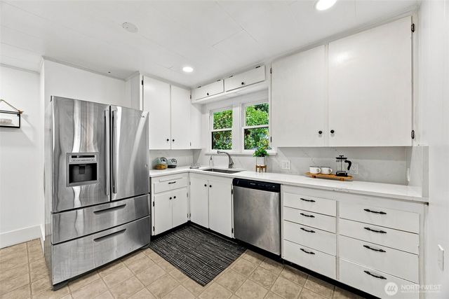 14622 18th Avenue SW, Burien, WA 98166