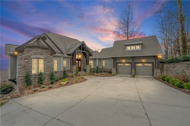 315 Blazing Star Trail, Landrum, SC 29356