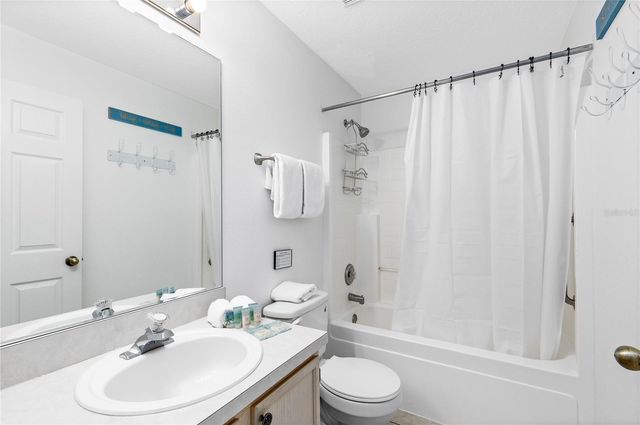 17546 SILVER CREEK COURT, Clermont, FL 34714