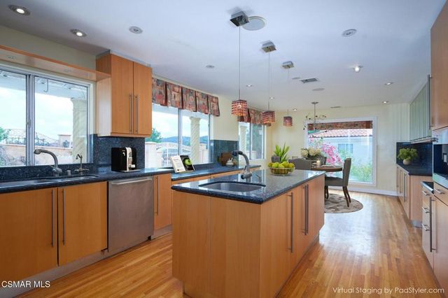 4613 Reforma Road, Woodland Hills, CA 91364