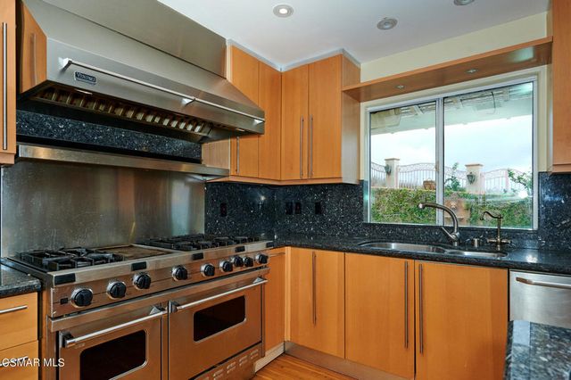 4613 Reforma Road, Woodland Hills, CA 91364