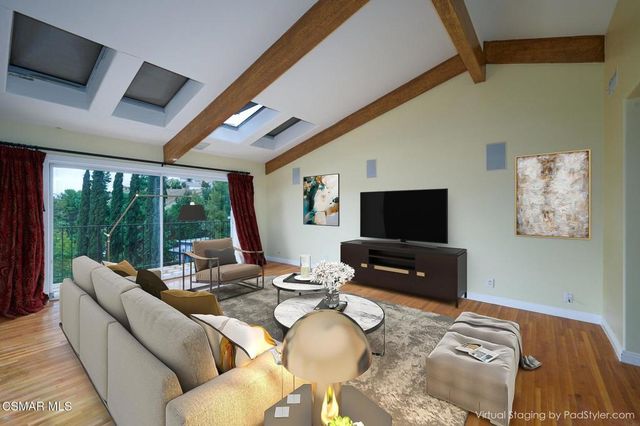 4613 Reforma Road, Woodland Hills, CA 91364