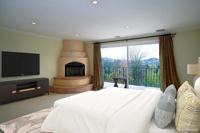 4613 Reforma Road, Woodland Hills, CA 91364