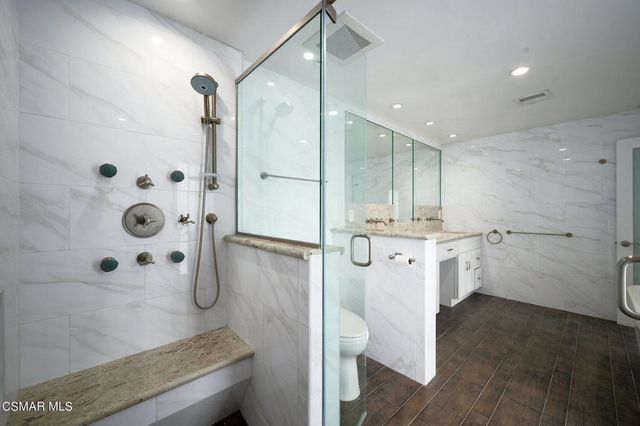 4613 Reforma Road, Woodland Hills, CA 91364