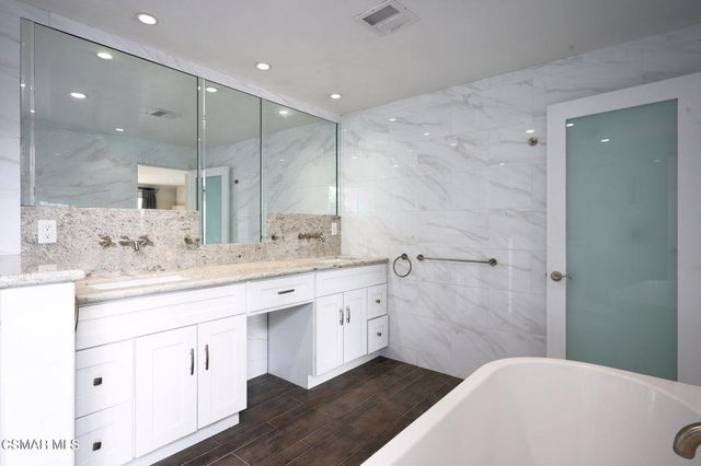 4613 Reforma Road, Woodland Hills, CA 91364