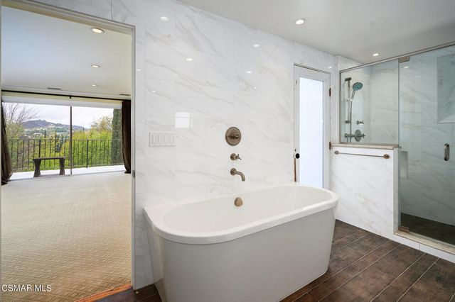 4613 Reforma Road, Woodland Hills, CA 91364