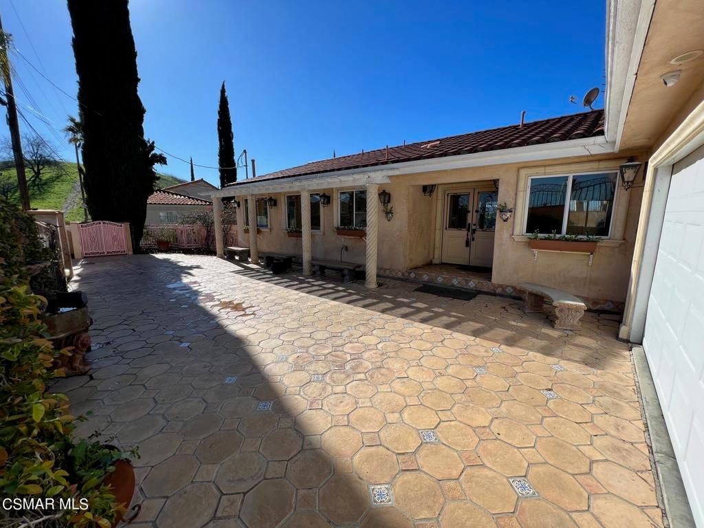 4613 Reforma Road, Woodland Hills, CA 91364