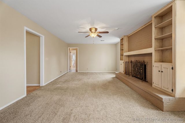 1001 May Lane, Bartlesville, OK 74006