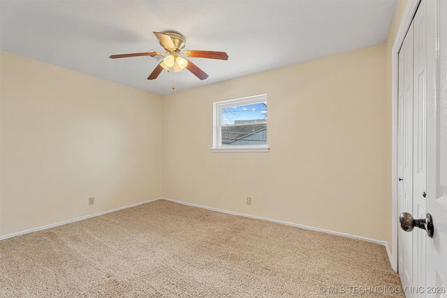 1001 May Lane, Bartlesville, OK 74006