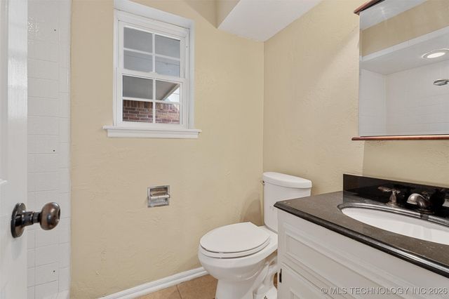 1001 May Lane, Bartlesville, OK 74006