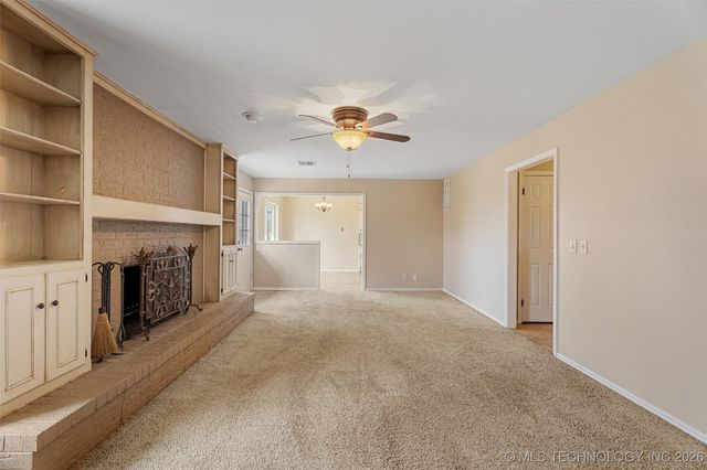 1001 May Lane, Bartlesville, OK 74006