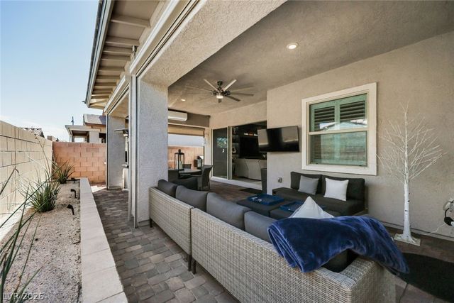 346 Torrelli Falls Avenue, Henderson, NV 89011