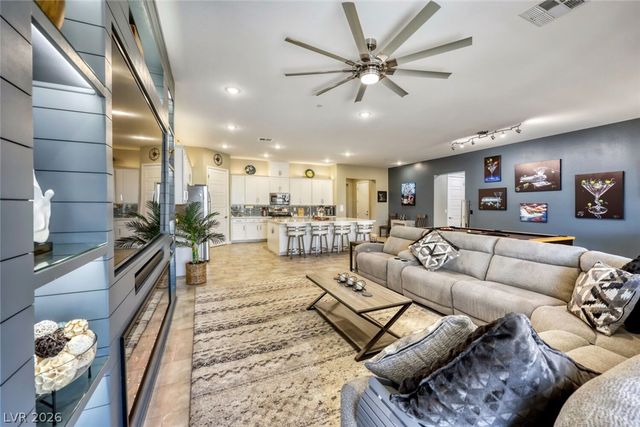 346 Torrelli Falls Avenue, Henderson, NV 89011