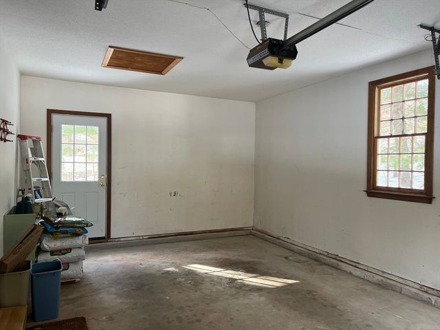 19 Marrick Ct, Barnstable, MA 02632