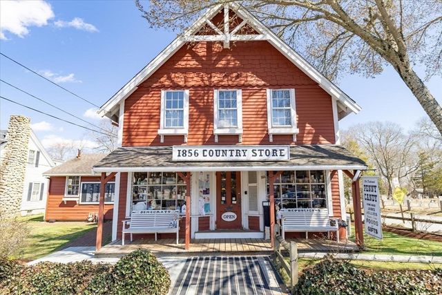 19 Marrick Ct, Barnstable, MA 02632