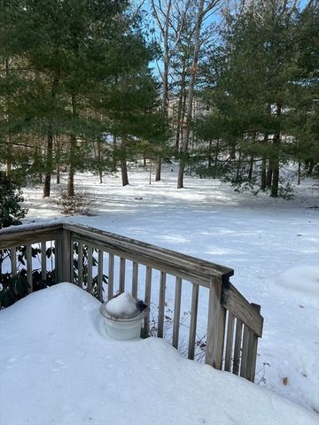 19 Marrick Ct, Barnstable, MA 02632