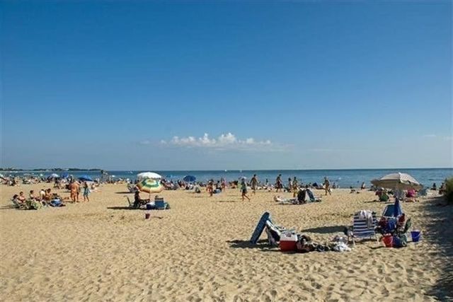 19 Marrick Ct, Barnstable, MA 02632