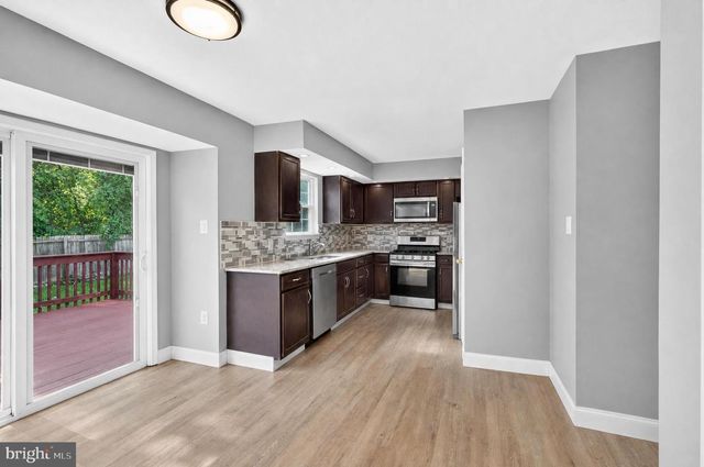 140 SWEETBAY LN, New Castle, DE 19720