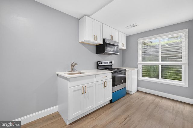 140 SWEETBAY LN, New Castle, DE 19720
