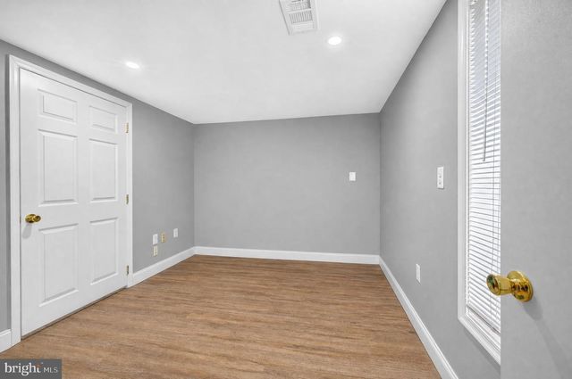 140 SWEETBAY LN, New Castle, DE 19720