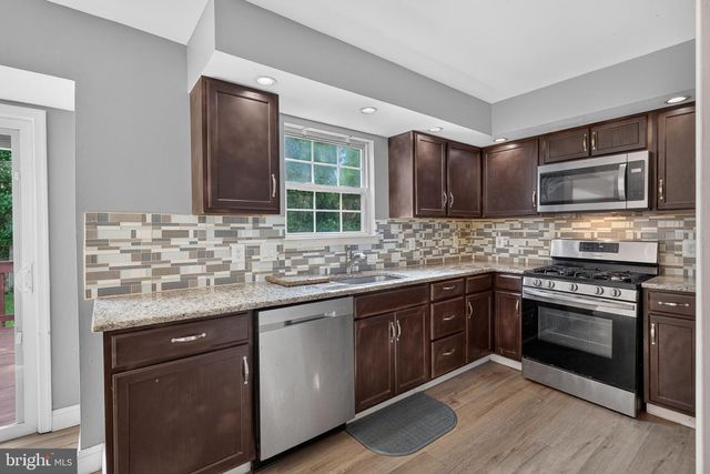 140 SWEETBAY LN, New Castle, DE 19720