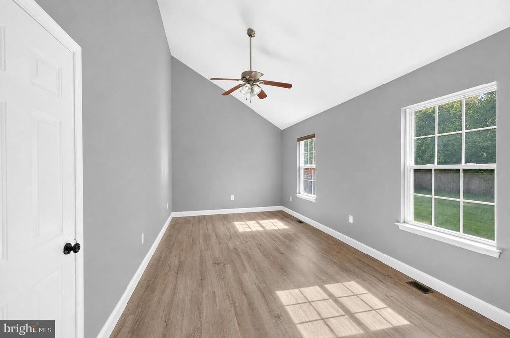 140 SWEETBAY LN, NEW CASTLE, DE 19720 — photo 3