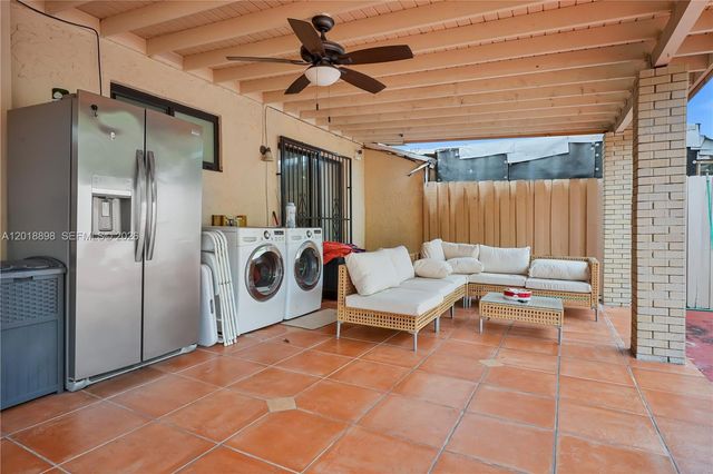 4909 SW 135th Ct, Miami, FL 33175