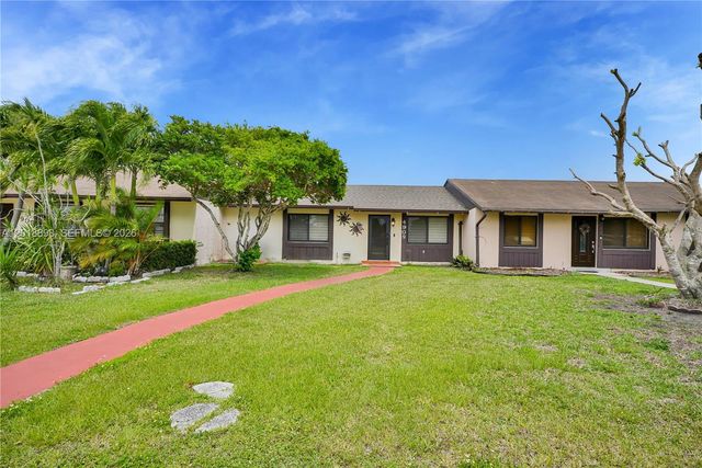 4909 SW 135th Ct, Miami, FL 33175