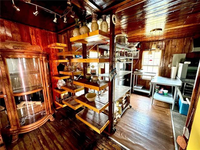 219 W SEMINOLE AVENUE, Bushnell, FL 33513